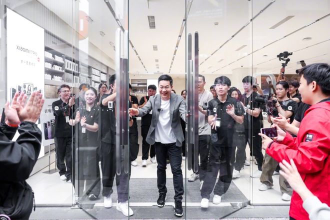 a 研发机器人项目;国内发布「脑机接口标准」 极客早知道CQ9电子登录小米17开售5分钟破国产机销售纪录;Met(图5) a 研发机器人项目;国内发布「脑机接口标准」 极客早知道CQ9电子登录小米17开售5分钟破国产机销售纪录;Met(图5)